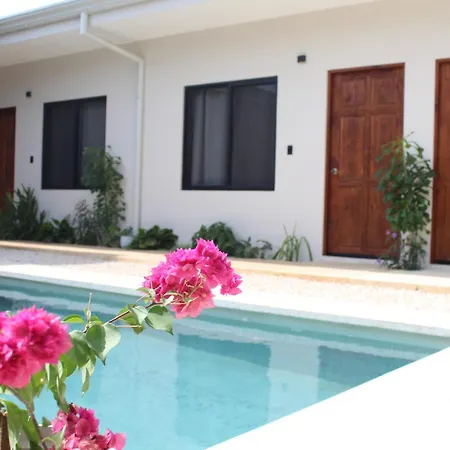Hotel Huacas
