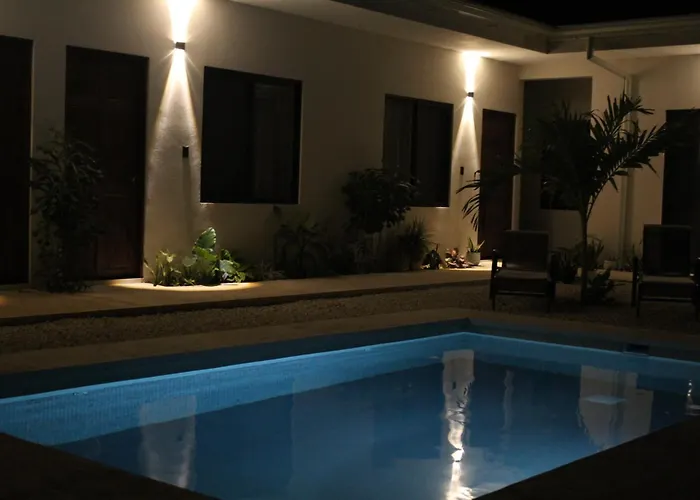 Hotel Huacas